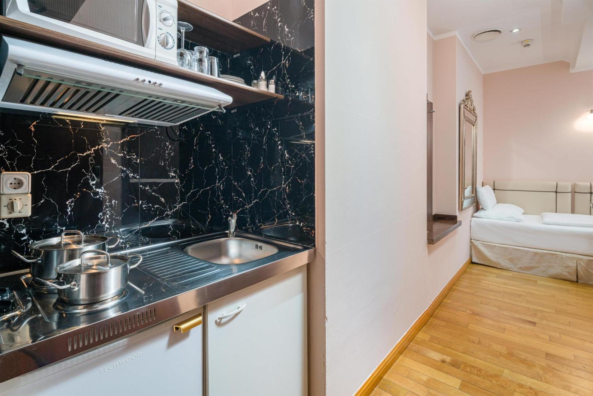 Apartment mit 2 Schlafzimmern und Küchenzeile